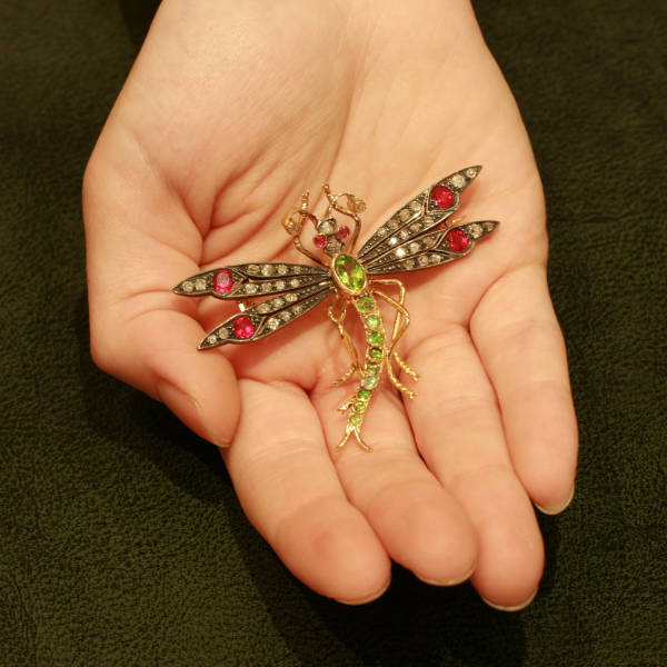 Absolute stunning precious stones dragonfly, Images by Adin Antique